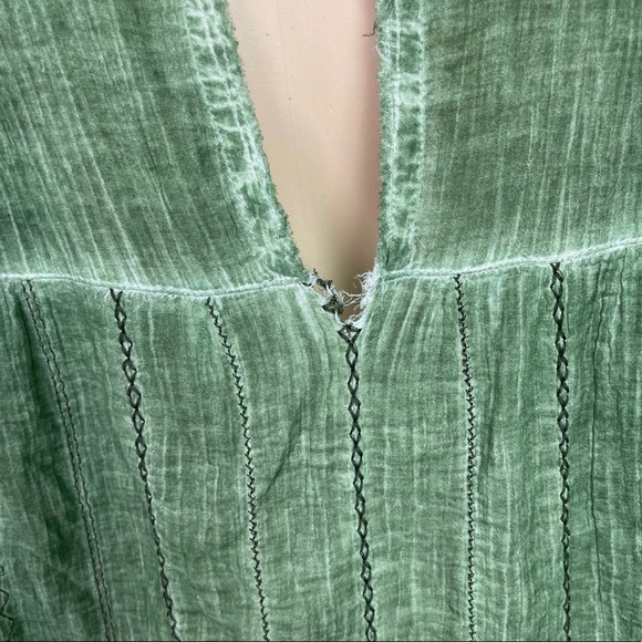 Cold  Shoulder Scoop Neck Ruffle Green Blouse - Picture 10 of 12